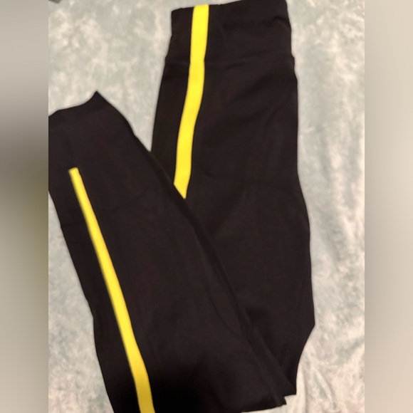 Zyia lot size 8 - Picture 1 of 11